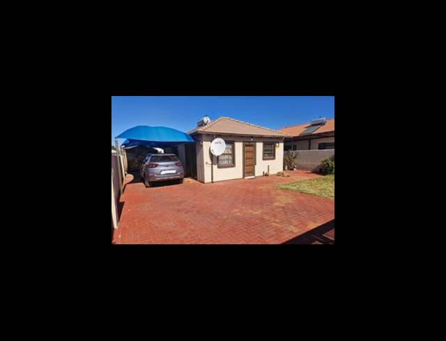 3 BEDROOM HOUSE RENTED IN THE ORCHARDS